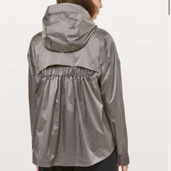 Lululemon Drizzle Down Jacket 8 - Picture 4 of 14
